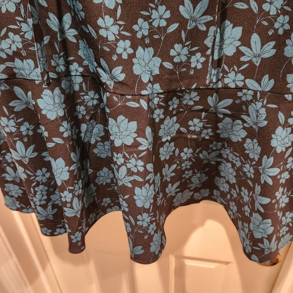 Draper James shift dress Women's size Large black and green floral - Picture 6 of 13